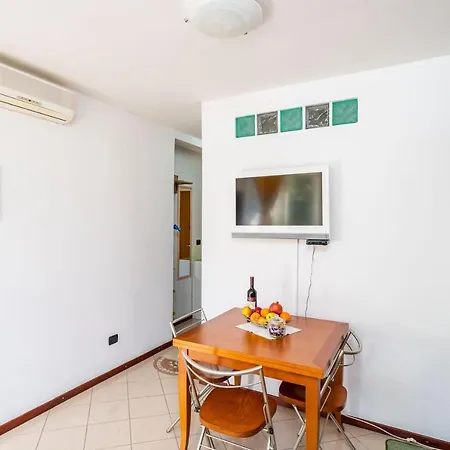 Apartment Kry Kry *